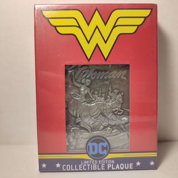 Wonder Woman Metal Card Official DC Comics Limited Edition Figurine - Picture 1 of 3
